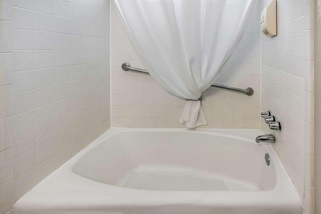Americas Best Value Inn Vacaville Room photo