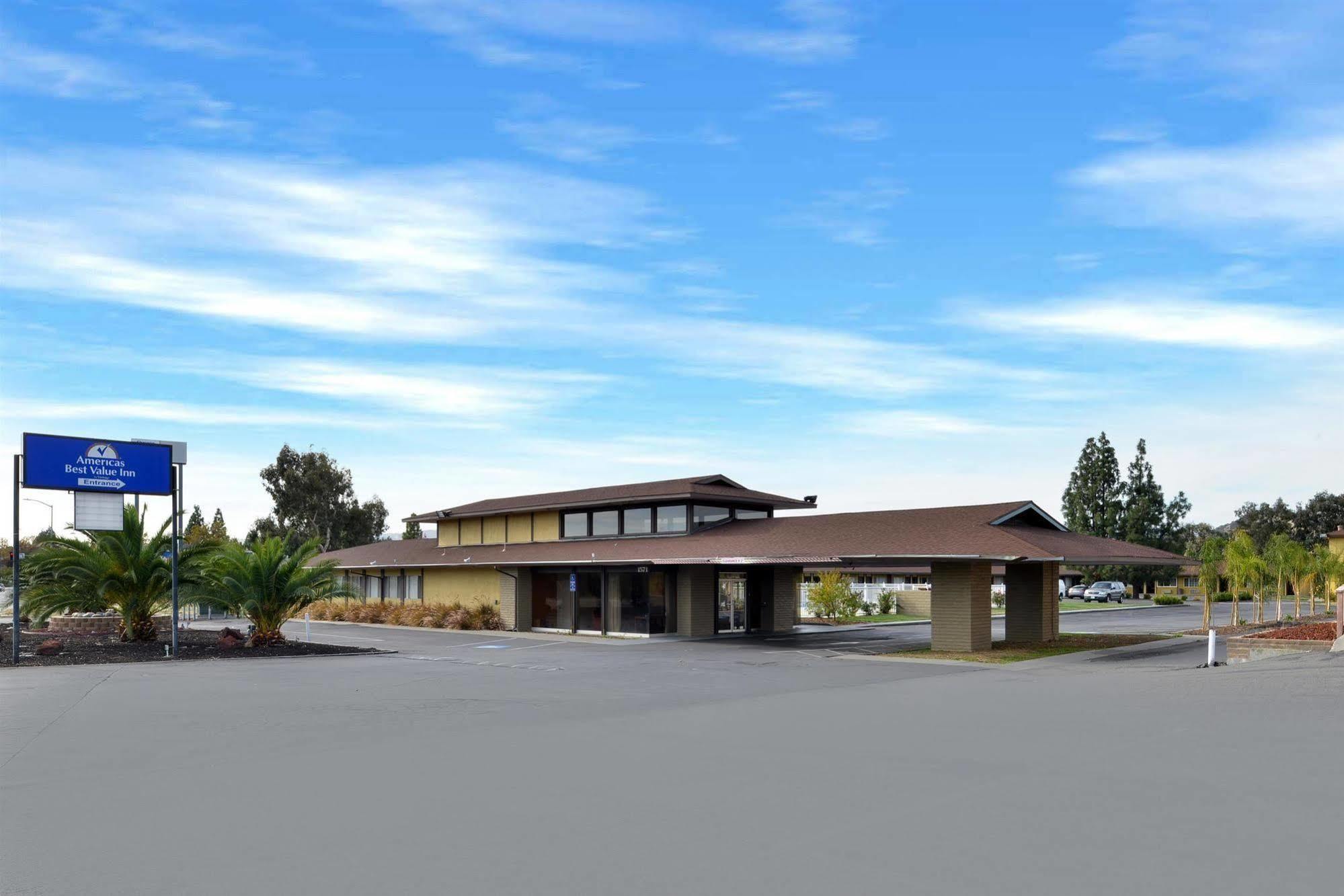 Americas Best Value Inn Vacaville Exterior photo